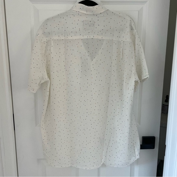 Rails NWT Carson Button Down Shirt Linen Blend Triangle Geo - Picture 5 of 7